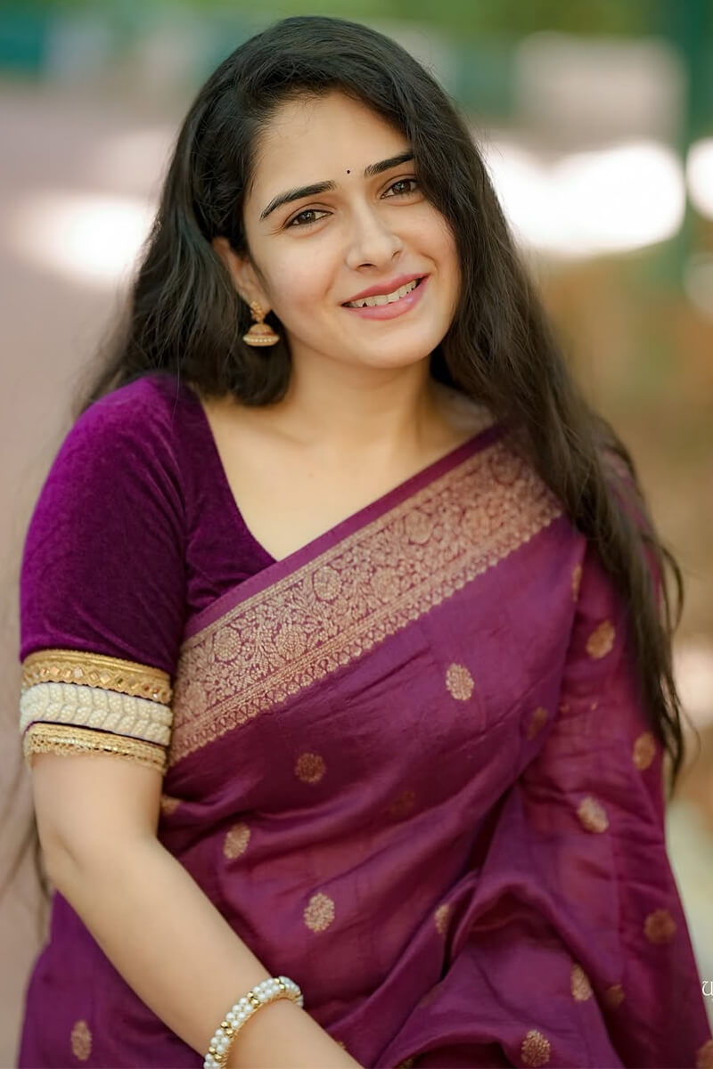 Stunning Wine Soft Silk Saree With Capricious Blouse Piece