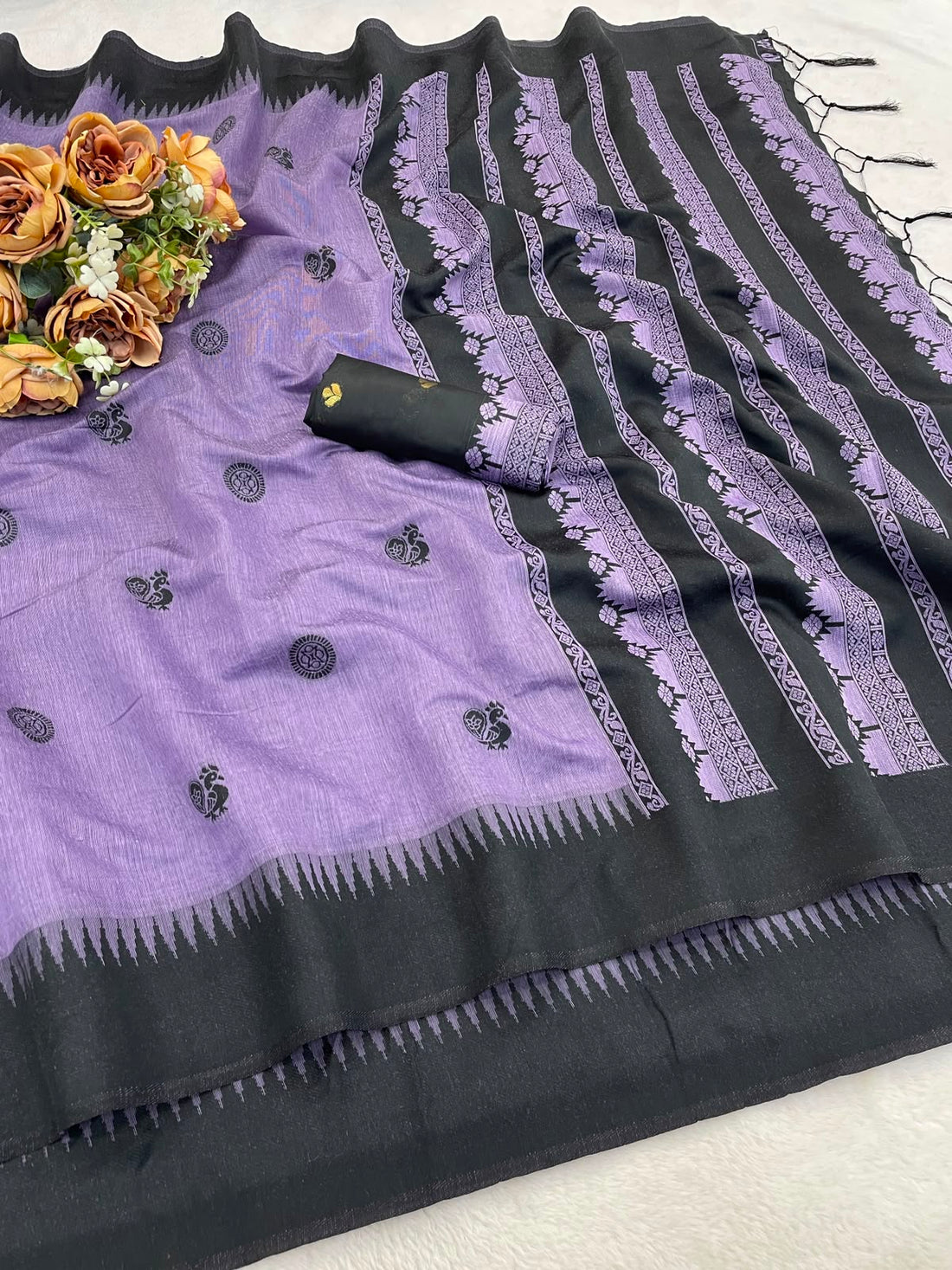 Charming Lavender Cotton Silk Saree With Blooming Blouse Piece