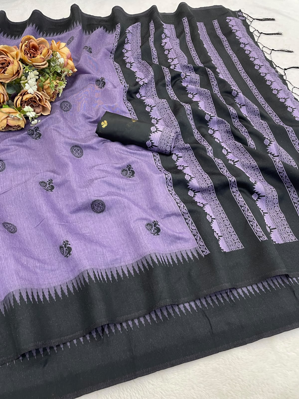 Charming Lavender Cotton Silk Saree With Blooming Blouse Piece