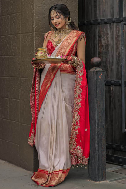 Profuse Off White Soft Silk Saree With Unique Blouse Piece