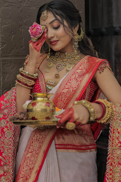 Profuse Off White Soft Silk Saree With Unique Blouse Piece