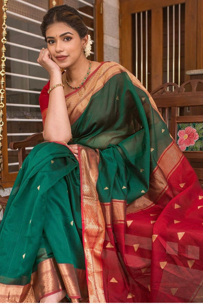Panoply Green Soft Silk Saree With Magnetic Blouse Piece