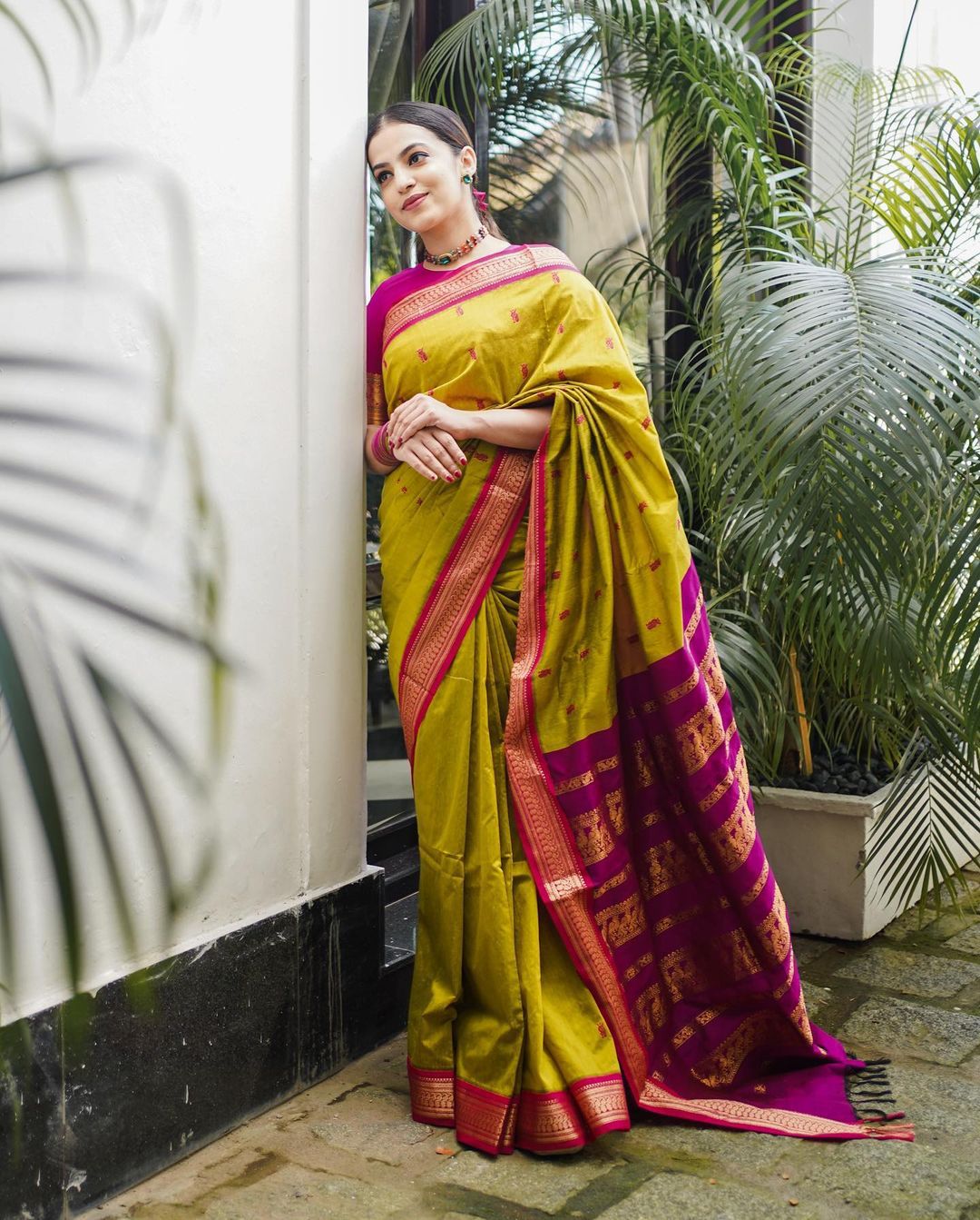 Elegant Mustard Soft Banarasi Silk Saree With Amazing Blouse Piece