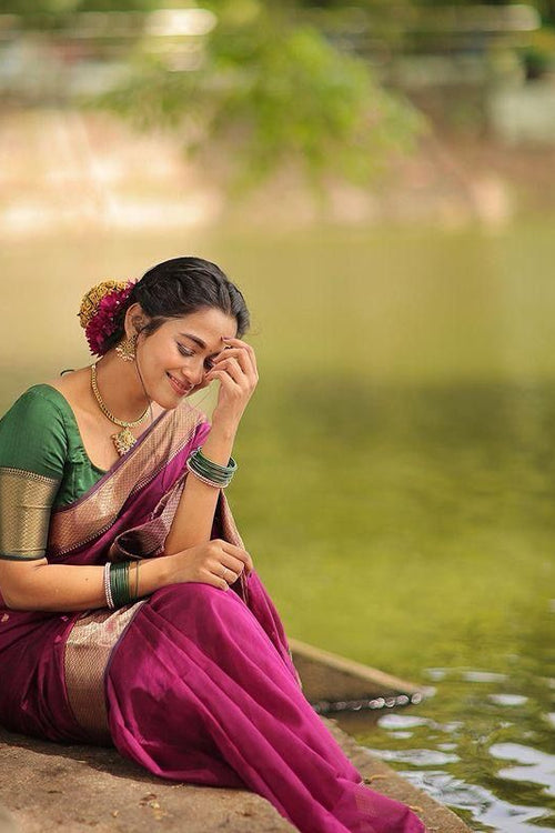 Load image into Gallery viewer, Desirable Dark Pink Soft Silk Saree With Effulgent Blouse Piece
