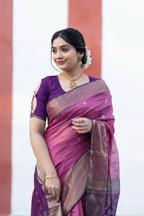 Load image into Gallery viewer, Angelic Lavendor Soft Silk Saree With Scrupulous Blouse Piece
