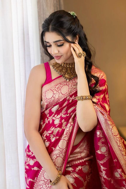 Load image into Gallery viewer, Sophisticated Dark Pink Soft Silk Saree With Gratifying Blouse Piece
