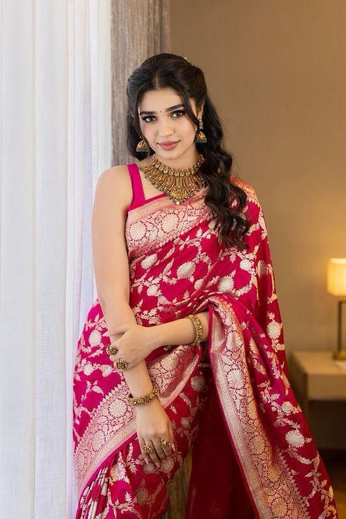 Load image into Gallery viewer, Sophisticated Dark Pink Soft Silk Saree With Gratifying Blouse Piece
