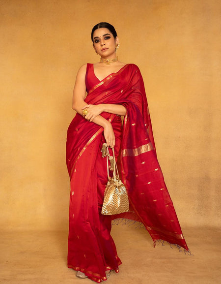 Imaginative Red Cotton Silk Saree With Aplomb Blouse Piece