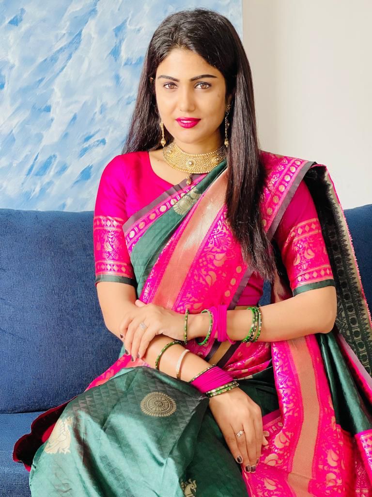 Blooming Green Soft Banarasi Silk Saree With Ethnic Blouse Piece