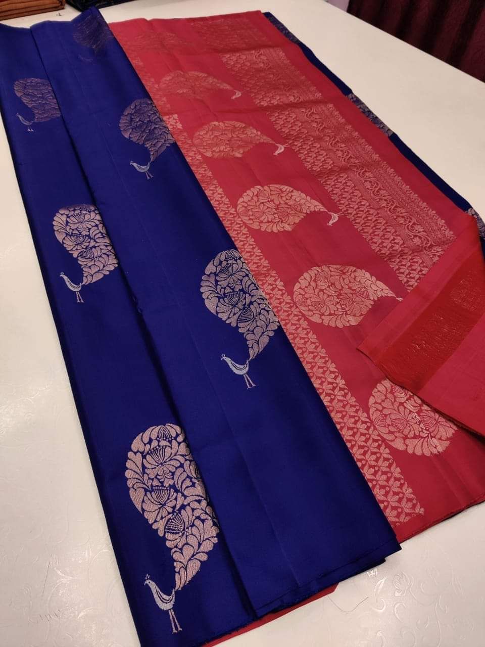 Breathtaking Navy Blue Soft Silk Saree With Glorious Blouse Piece