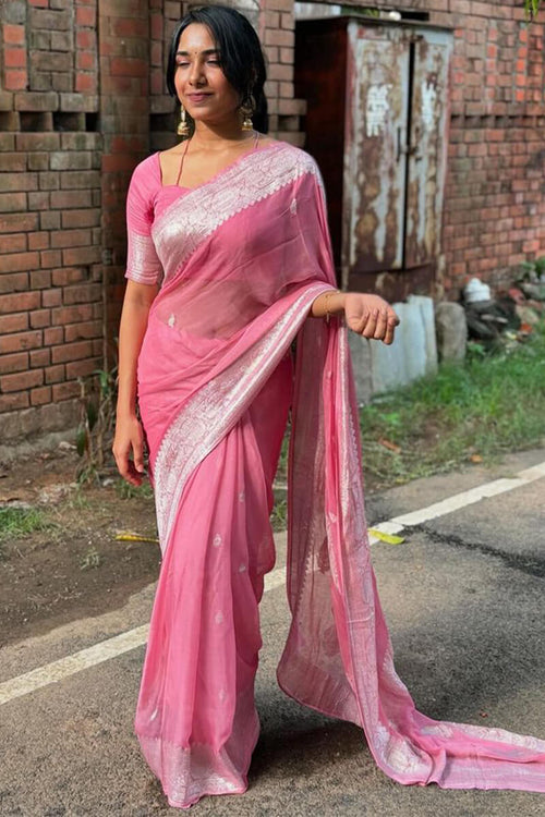 Load image into Gallery viewer, Pulsating Pink Cotton Silk Saree With Pleasurable Blouse Piece
