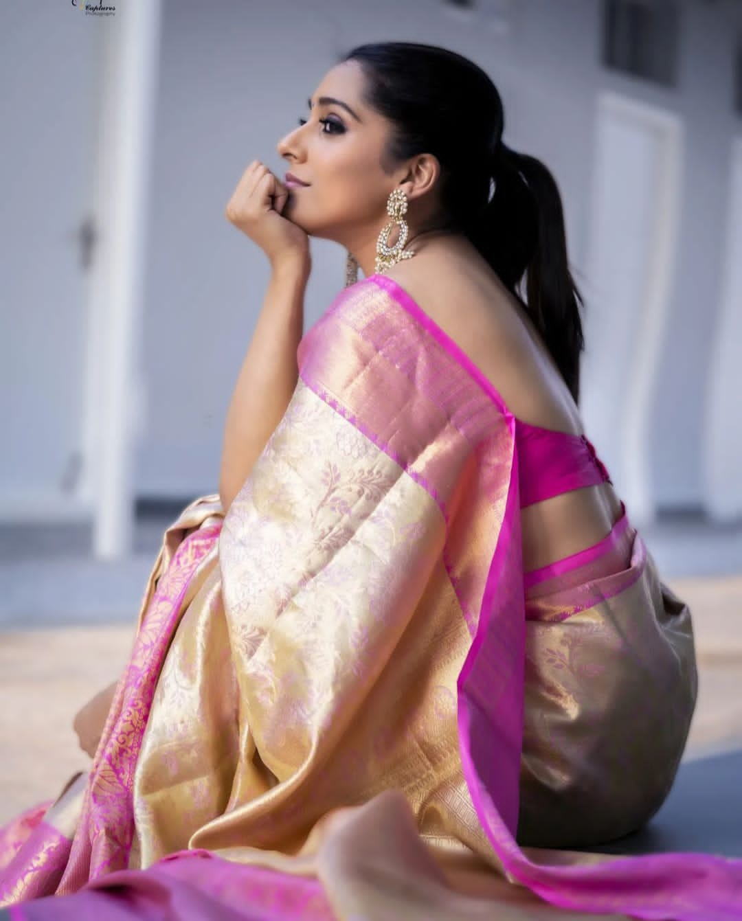 Snappy Beige Soft Silk Saree With Staggering Blouse Piece