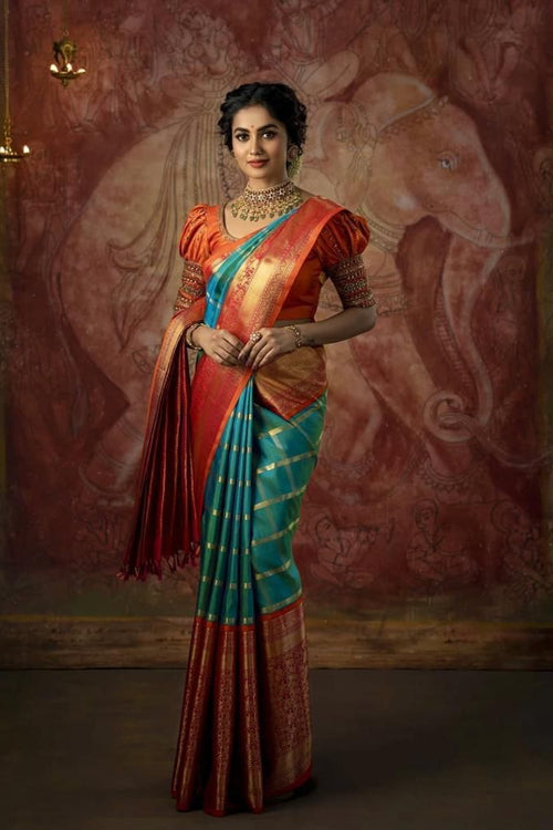 Load image into Gallery viewer, Staggering Rama Soft Silk Saree With Incomparable Blouse Piece
