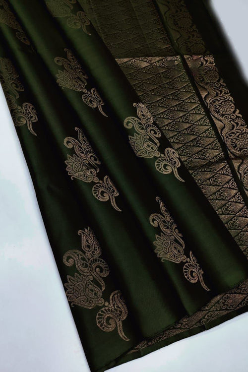 Load image into Gallery viewer, Evanescent Dark Green Soft Silk Saree With Lustrous Blouse Piece
