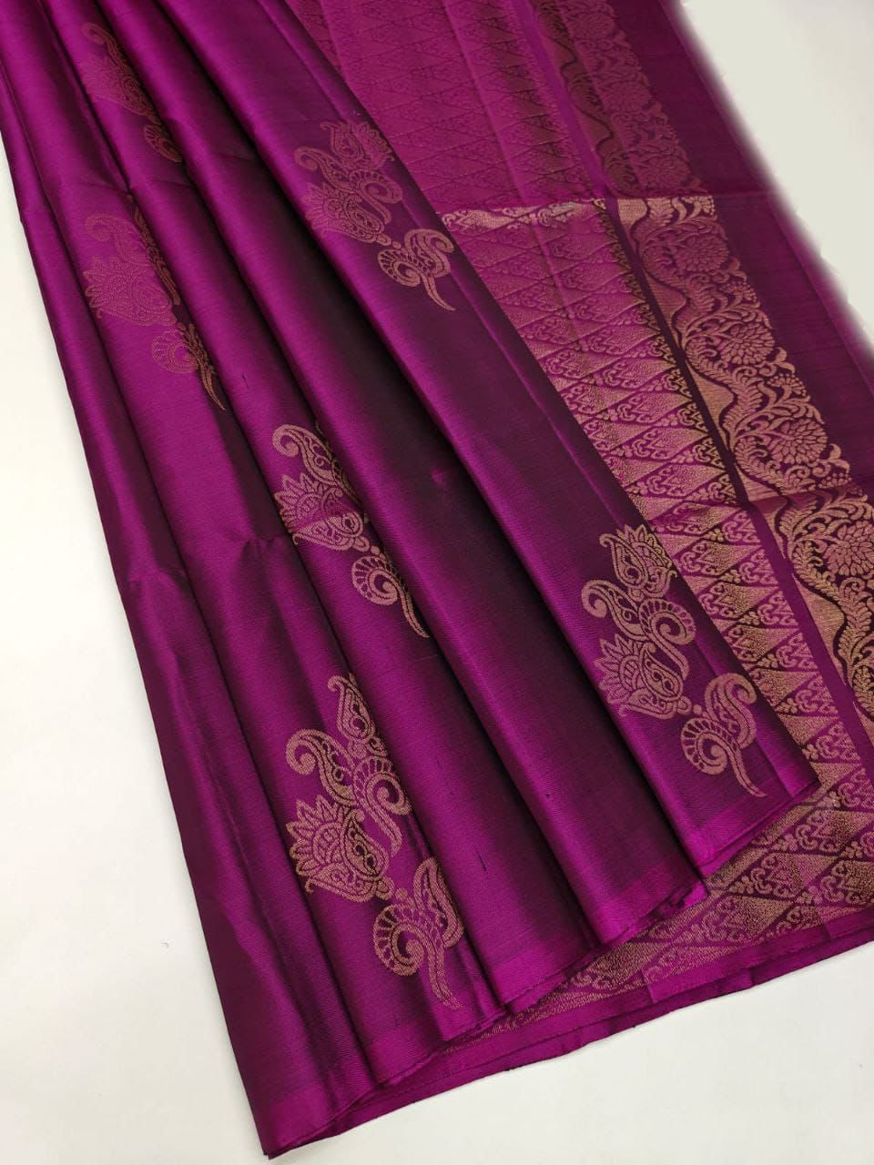 Desultory Dark Pink Soft Silk Saree With Nebula Blouse Piece