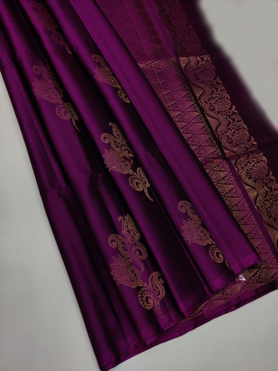 Groovy Purple Soft Silk Saree With Aplomb Blouse Piece