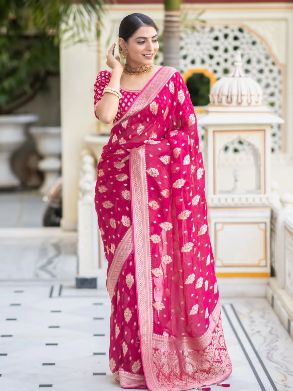 Admirable Dark Pink Soft Banarasi Silk Saree With Desuetude Blouse Piece