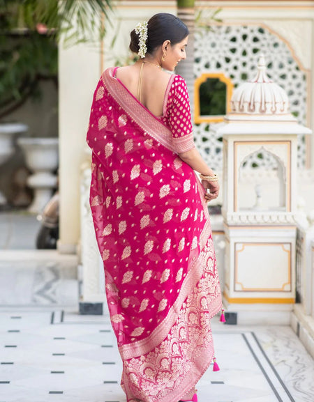 Admirable Dark Pink Soft Banarasi Silk Saree With Desuetude Blouse Piece