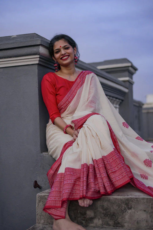 Load image into Gallery viewer, Elegant Off White Cotton Silk Saree With Demanding Blouse Piece
