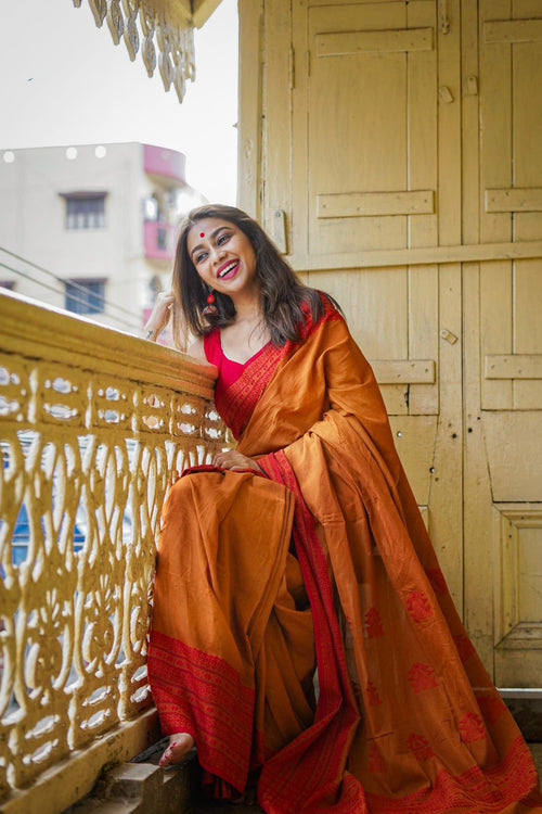 Load image into Gallery viewer, Stunning Yellow Cotton Silk Saree With Glowing Blouse Piece
