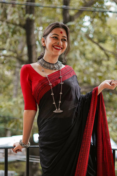 Load image into Gallery viewer, Marvellous Black Cotton Silk Saree With Demanding Blouse Piece
