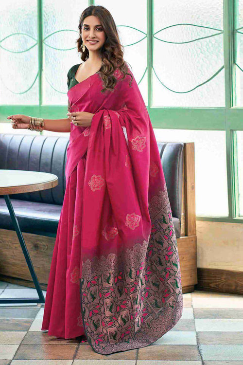 Load image into Gallery viewer, Attractive Dark Pink Soft Silk Saree With Wonderful Blouse Piece
