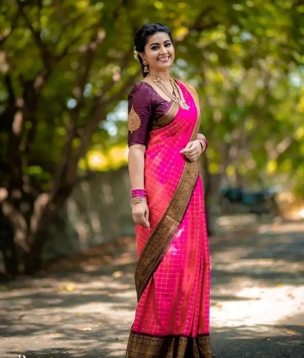 Snappy Pink Soft Silk Saree With Artistic Blouse Piece