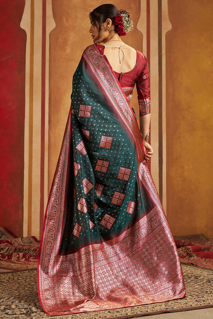 Majesty Dark Green Pure Zari Weaving Banarasi Silk Saree With Profuse Blouse Piece