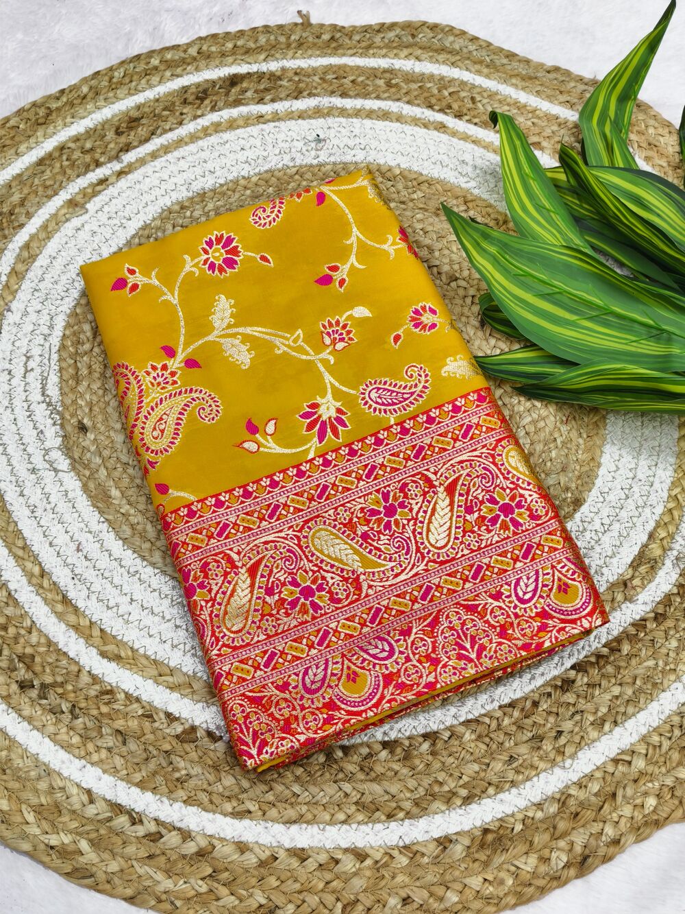 Gratifying Yellow Pure Zari Weaving Banarasi Silk Saree With Piquant Blouse Piece