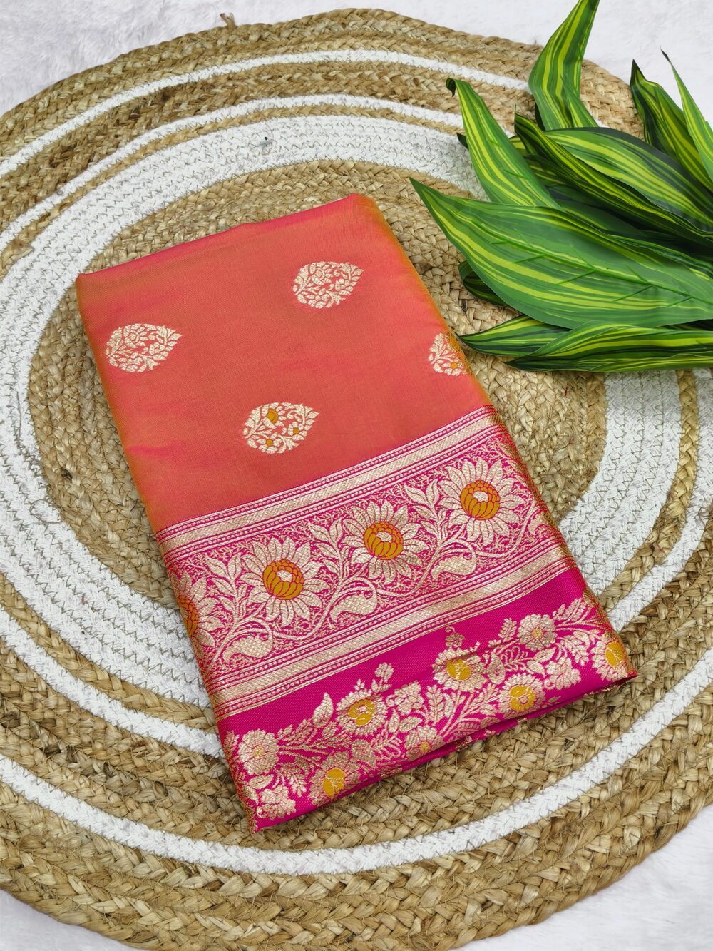 Lagniappe Pink Pure Zari Weaving Banarasi Silk Saree With Sophisticated Blouse Piece