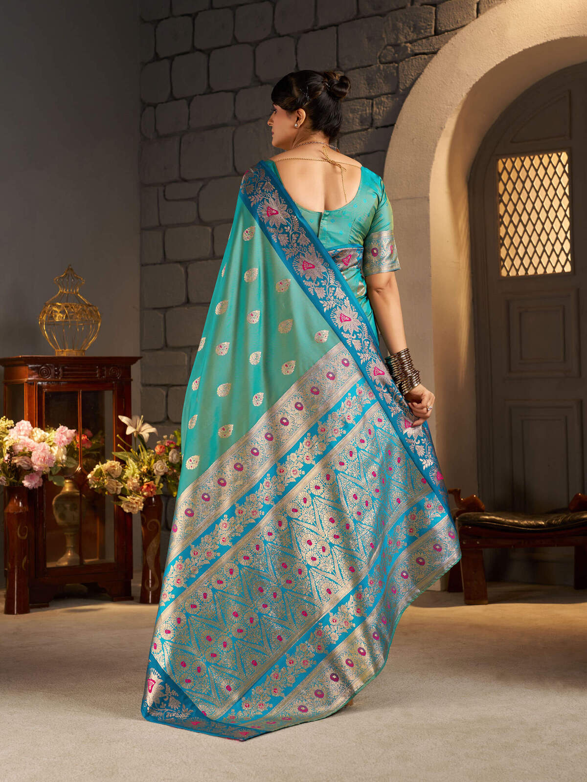 Imaginative Sea Green Pure Zari Weaving Banarasi Silk Saree With Stunning Blouse Piece