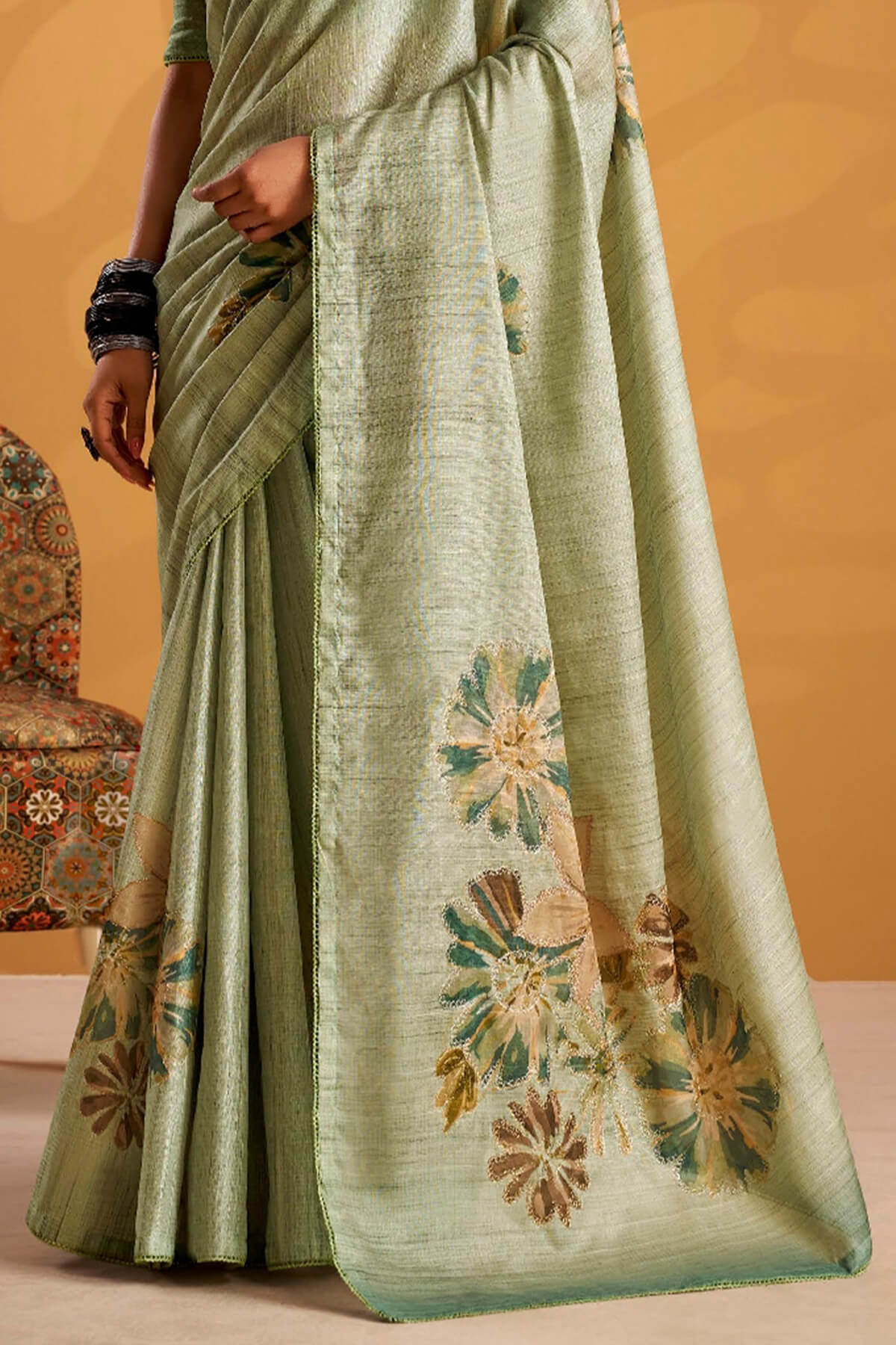 Brood Green Digital Printed Tussar Silk Saree With Incomparable Blouse Piece