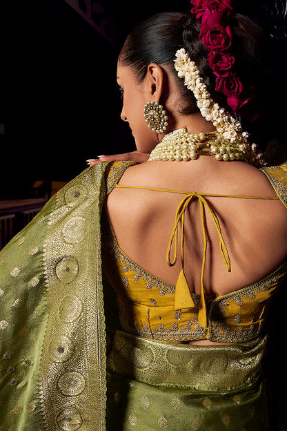 Lassitude Green Pure Viscose Tissue Banrasi Silk Saree With Staring Blouse Piece