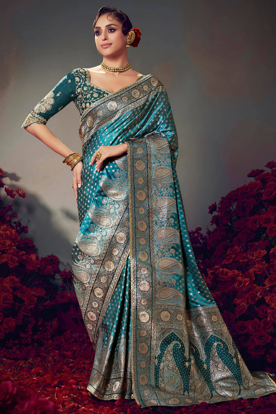 Engaging Rama Banarasi Satin Silk Saree With Smart Blouse Piece