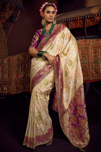 Amiable Beige Pure Viscose Dola Silk Saree With Luxuriant Blouse Piece