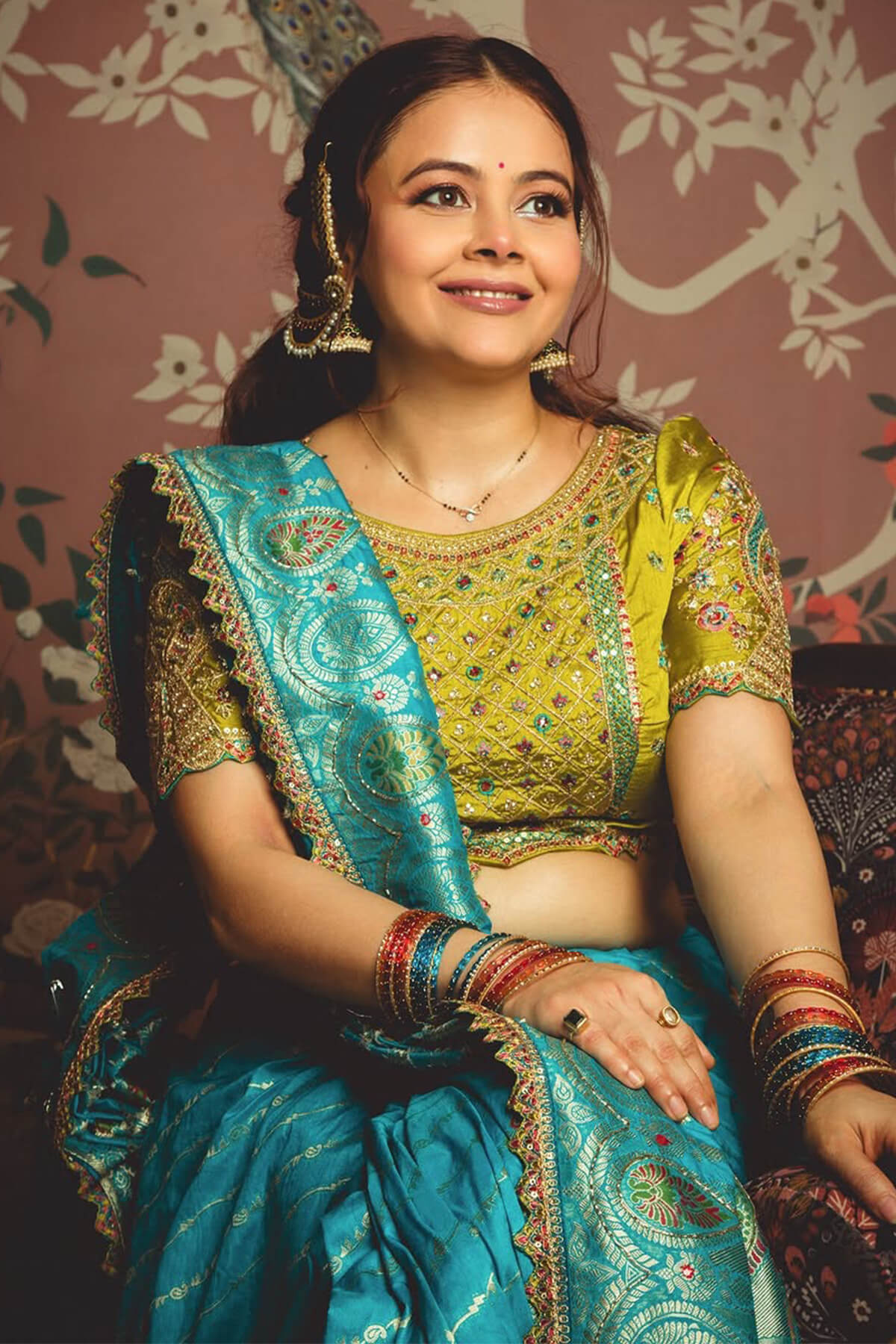 Devoleena Bhattacharjee In Firozi Pure Viscose Dola Silk Saree