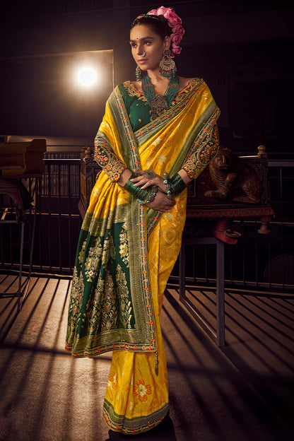 Flaunt Yellow Pure Viscose Dola Silk Saree With Staring Blouse Piece