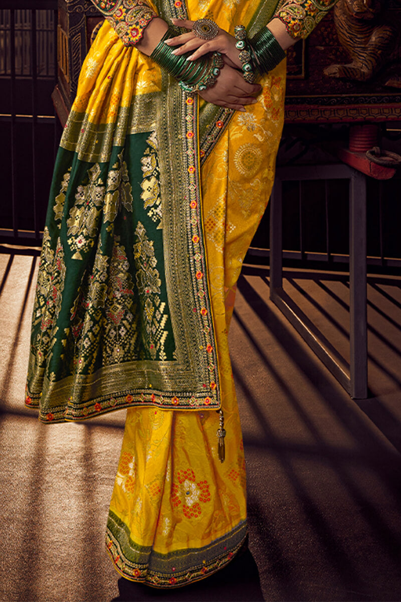 Flaunt Yellow Pure Viscose Dola Silk Saree With Staring Blouse Piece