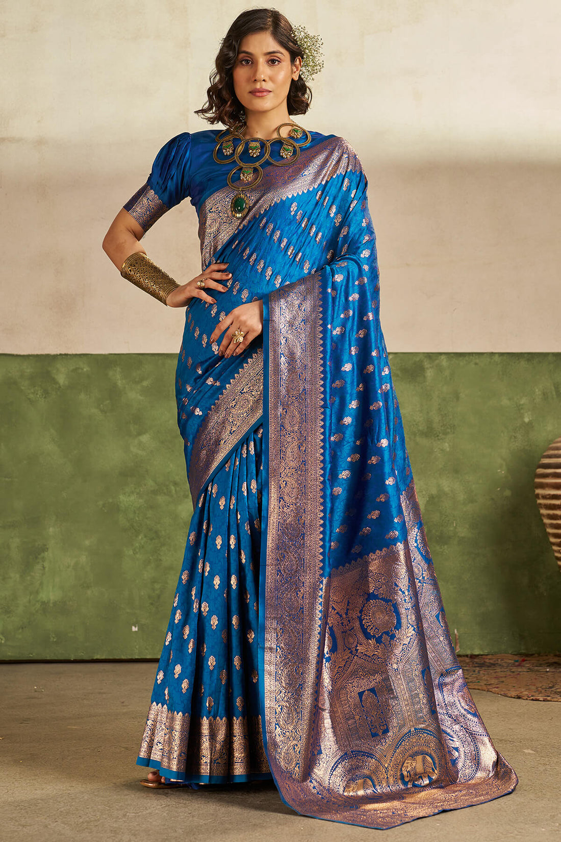 Glorious Blue Pure Zari Weaving Banarasi Silk Saree With Gratifying Blouse Piece