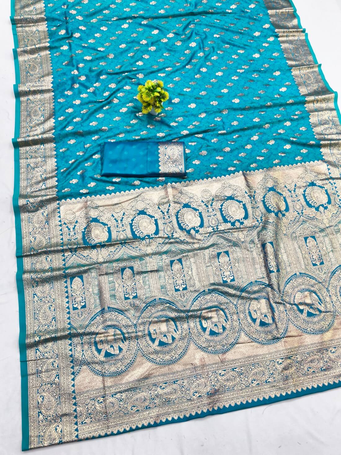 Efflorescence Firozi Pure Zari Weaving Banarasi Silk Saree With Amazing Blouse Piece