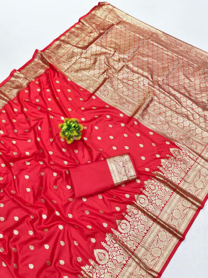 Phenomenal Red Pure Zari Weaving Banarasi Silk Saree With Unequalled Blouse Piece