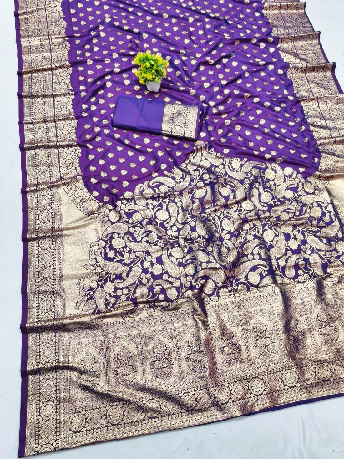 Desultory Purple Pure Zari Weaving Banarasi Silk Saree With Devastating Blouse Piece