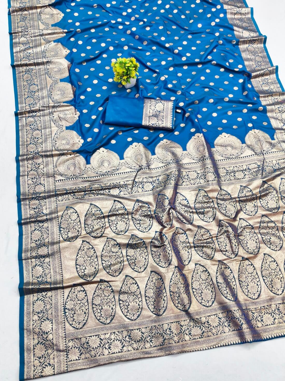 Adorable Blue Pure Zari Weaving Banarasi Silk Saree With Adorning Blouse Piece