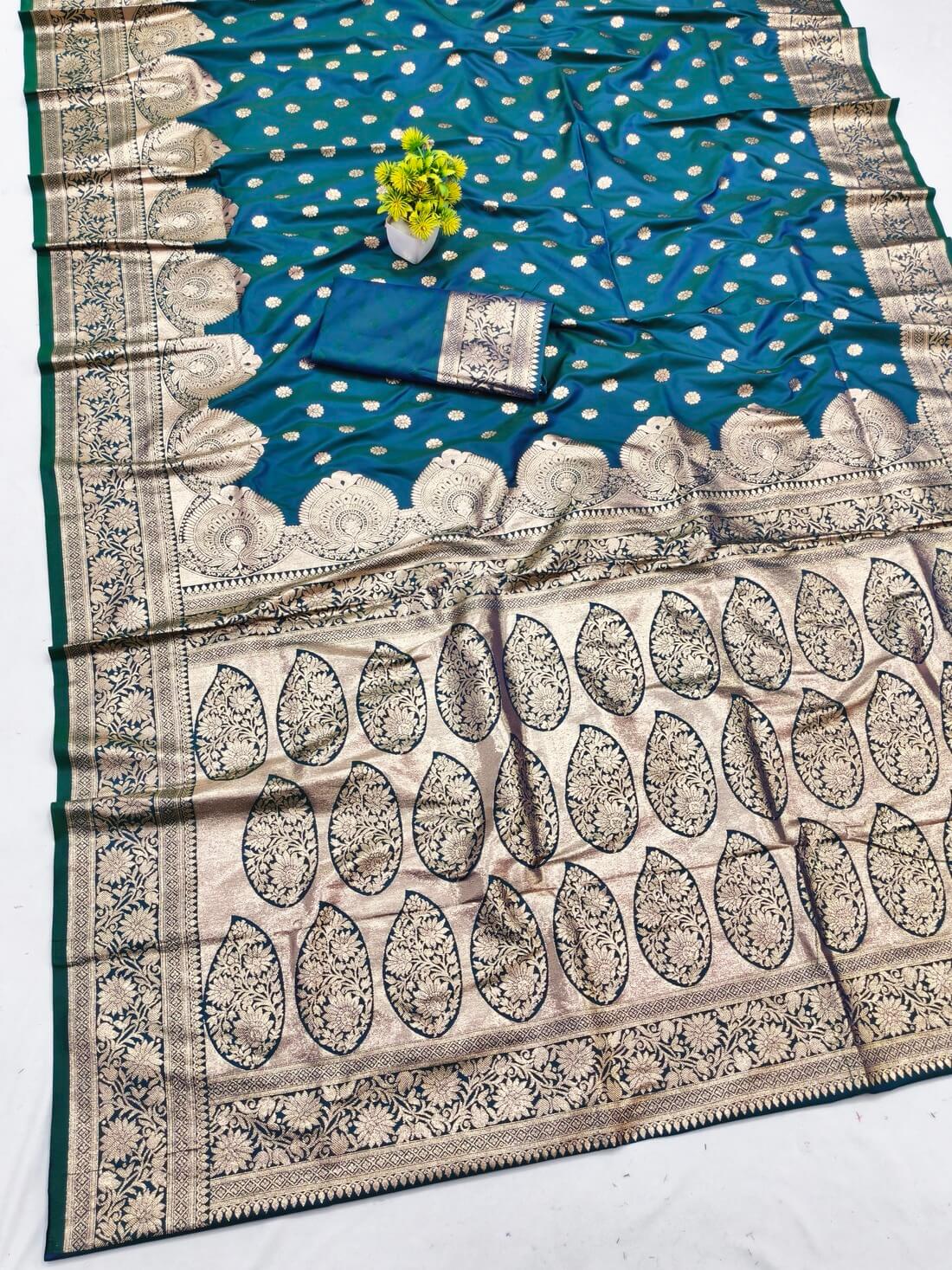 Elision Rama Pure Zari Weaving Banarasi Silk Saree With Glorious Blouse Piece