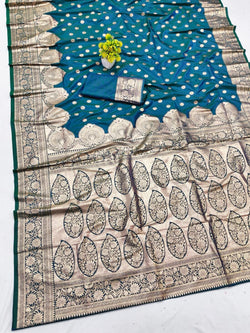 Elision Rama Pure Zari Weaving Banarasi Silk Saree With Glorious Blouse Piece