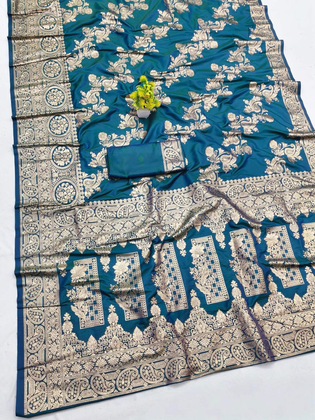 Propinquity Rama Pure Zari Weaving Banarasi Silk Saree With Entrancing Blouse Piece