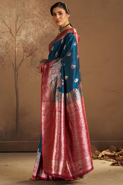 Dazzling Rama Pure Zari Weaving Banarasi Silk Saree With Snappy Blouse Piece