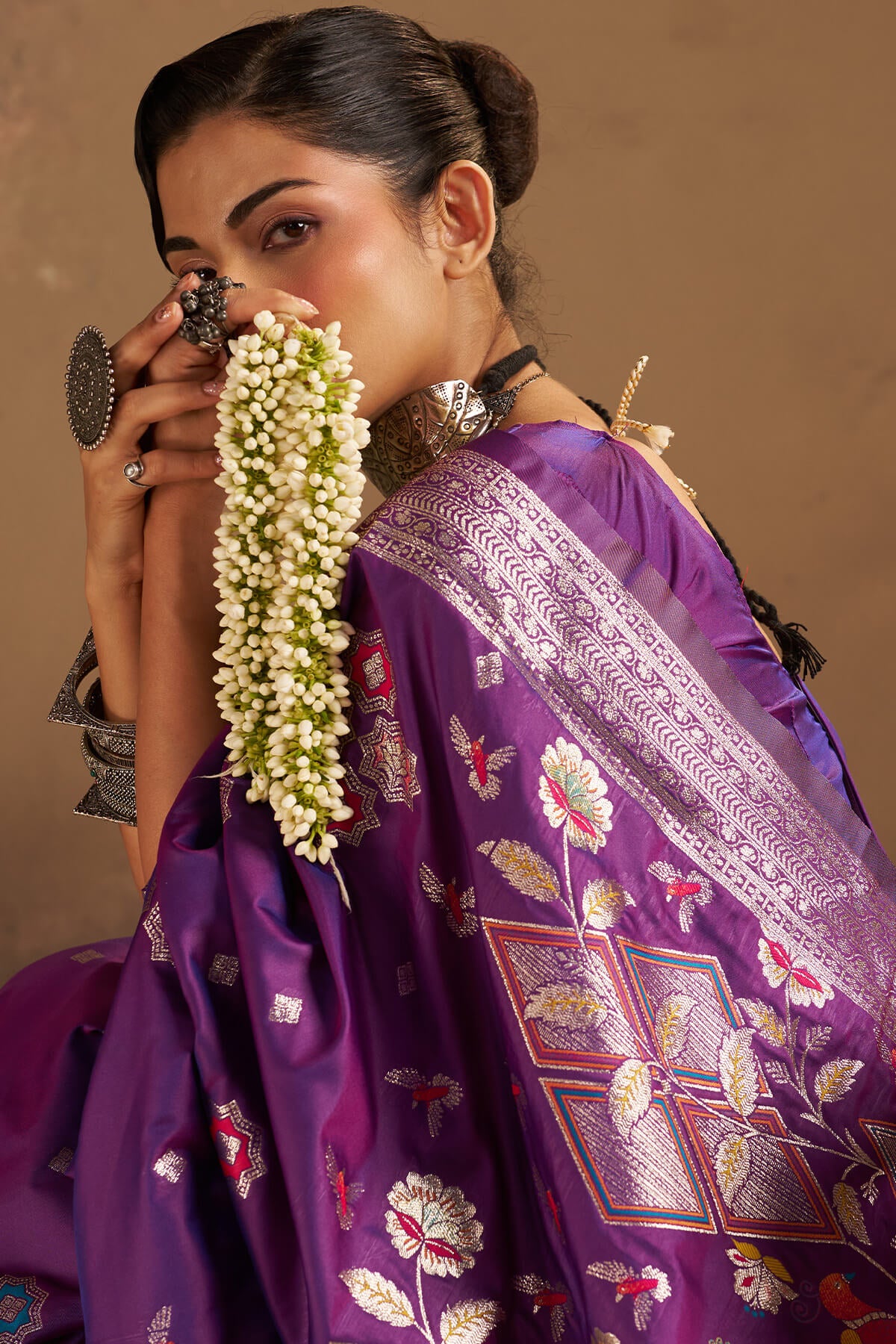 Staggering Purple Pure Zari Weaving Banarasi Silk Saree With Enthralling Blouse Piece