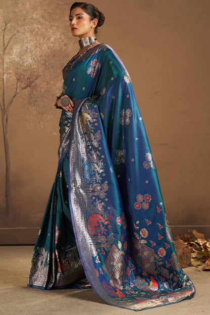 Arresting Rama Pure Zari Weaving Banarasi Silk Saree With Gratifying Blouse Piece