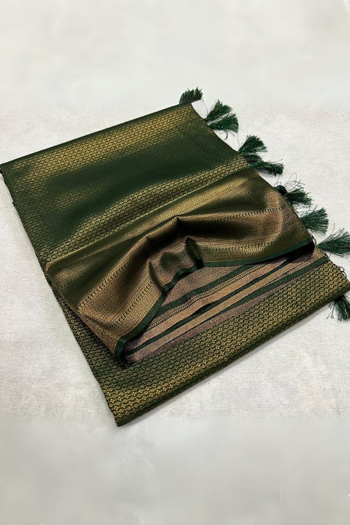 Load image into Gallery viewer, Attractive Dark Green Kanjivaram Silk Saree With Invaluable Blouse Piece
